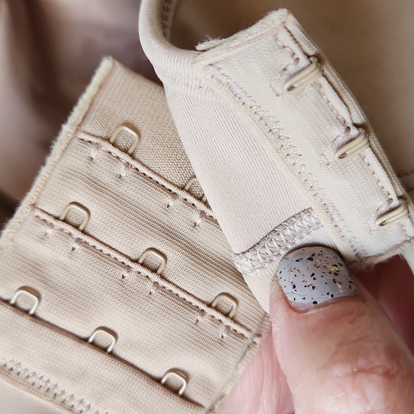 38DD Bali 3385 Passion for Comfort Minimizer Underwire Bra Nude‎ - Picture 13 of 15